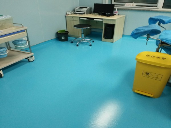 医院门诊PVC地板翻新