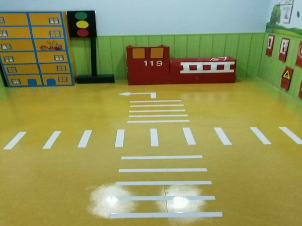 太原金字塔幼儿园PVC地板翻新