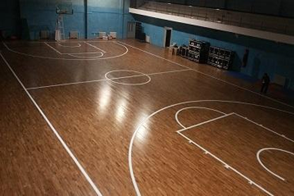 室内篮球场